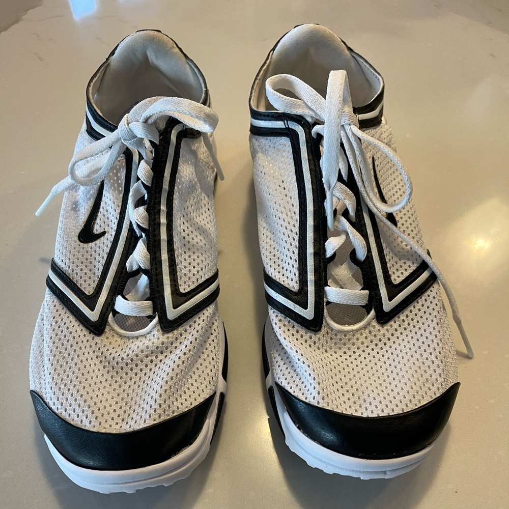 Nike Womens golf shoe size 7